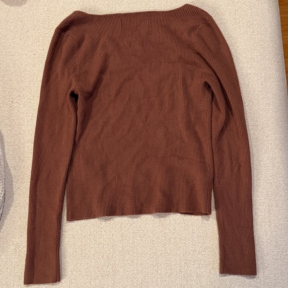 Abercrombie Ribbed V-Neck Sweater Size M - Picture 4 of 4